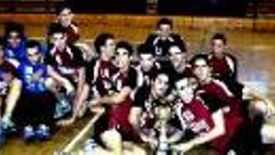 El Paideuterion vence en la Supercopa juvenil