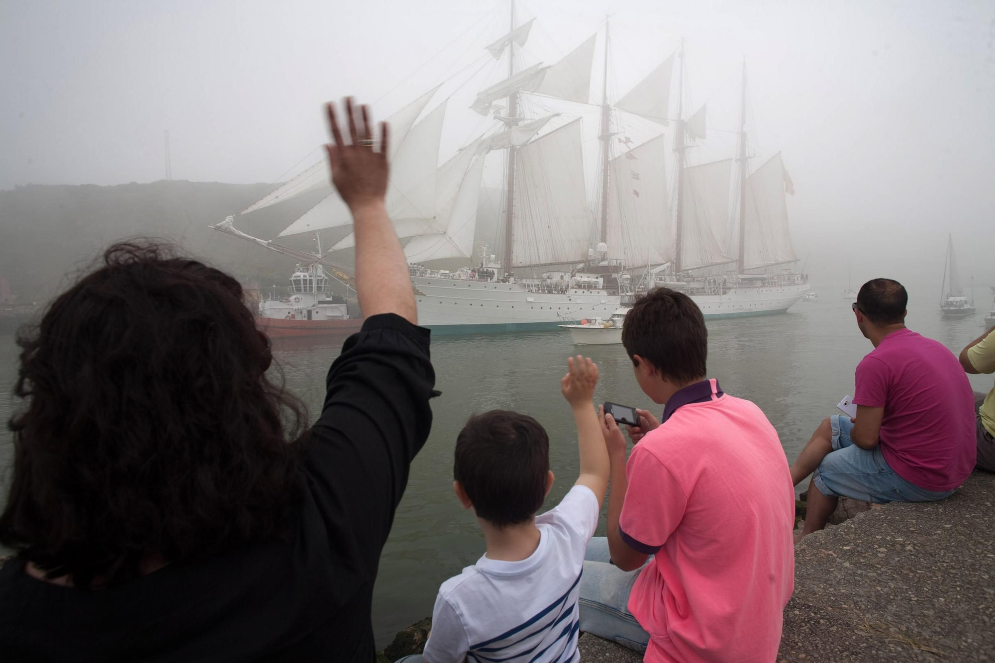 En imágenes: Así fue la última visita del Juan Sebastián Elcano a Asturias, en 2013 y a Avilés