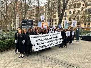 Los secretarios judiciales inician hoy un paro indefinido que paraliza los juzgados de la Región