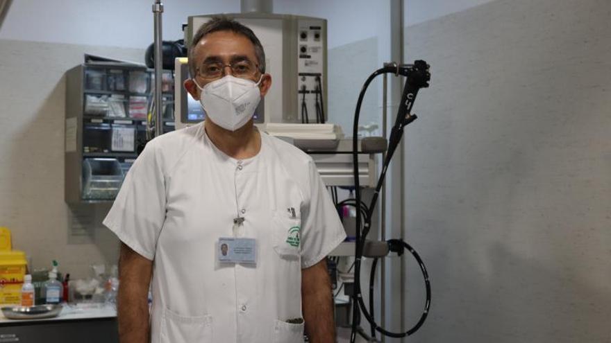 El jefe de sección de Aparato Digestivo del hospital Reina Sofía, Antonio Hervás. | CÓRDOBA