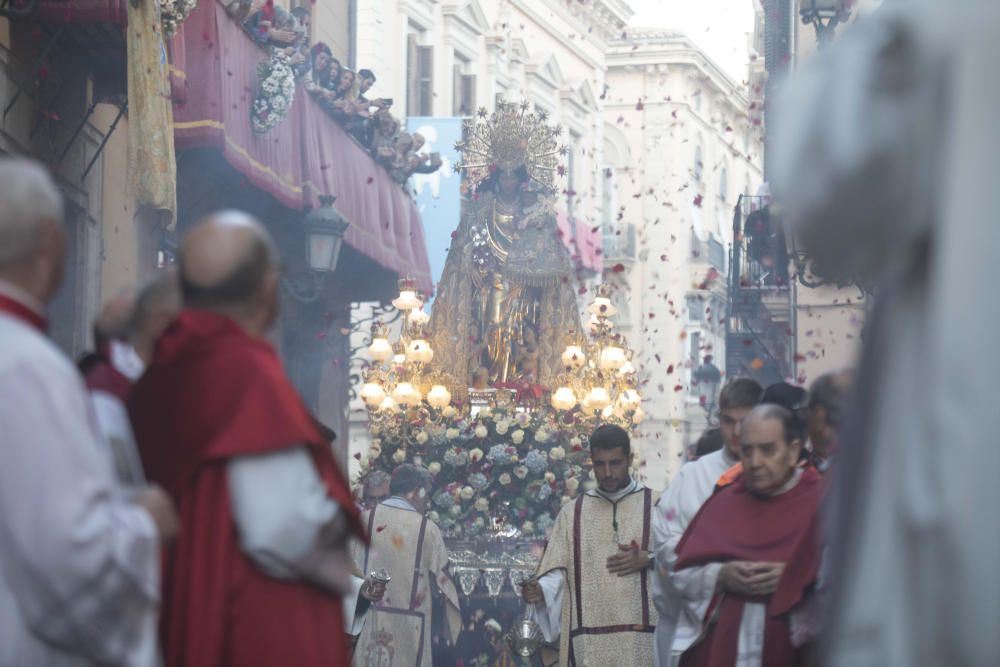 Procesión general en honor a la Mare de Déu