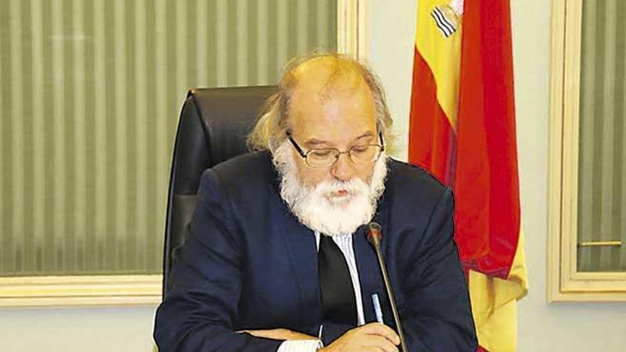 Manresa, durante su comparecencia en el Parlament.