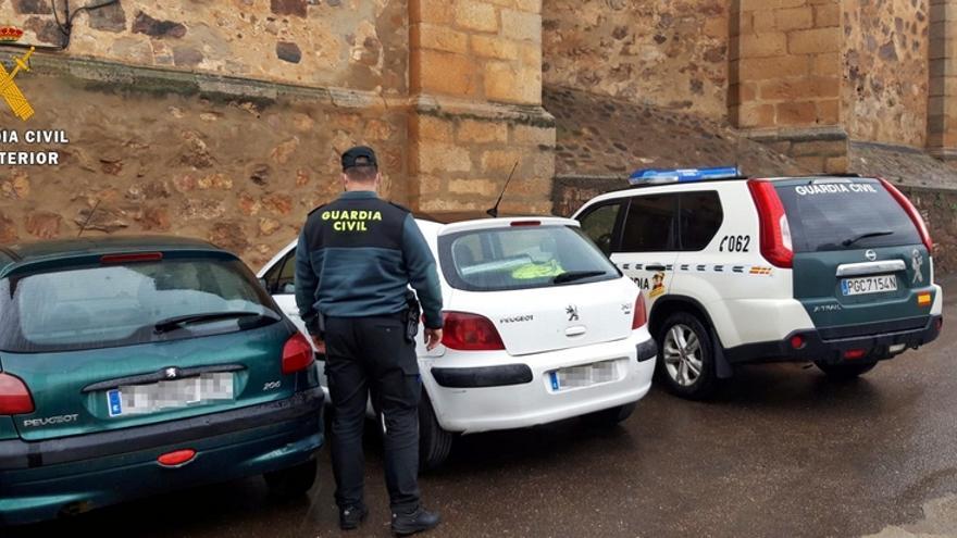 Detenido por robar en ocho vehículos y una casa de Guareña