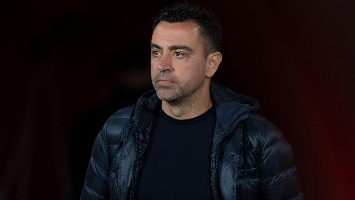 Xavi, durante el Almería-Barça.