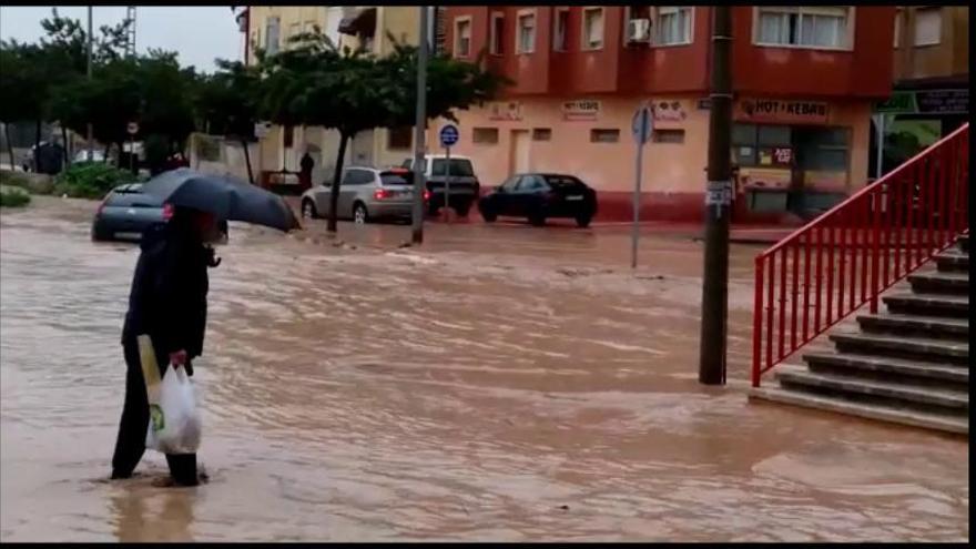 La rambla de Espinardo, inundada por las fuertes lluvias