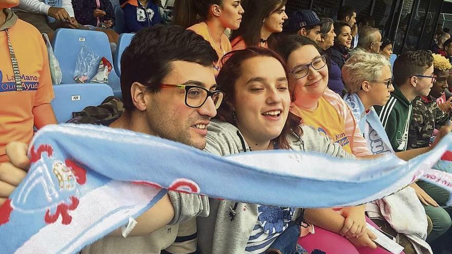 La iniciativa permite a 1.600 personas presenciar en directo cada partido del Celta en Balaídos.