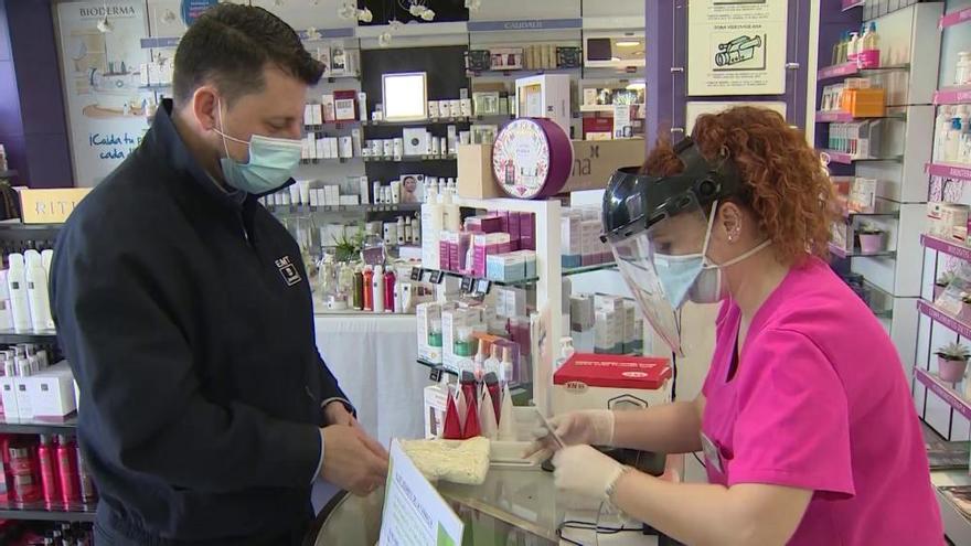 El uso de mascarillas, obligatorio si no se asegura la distancia mínima