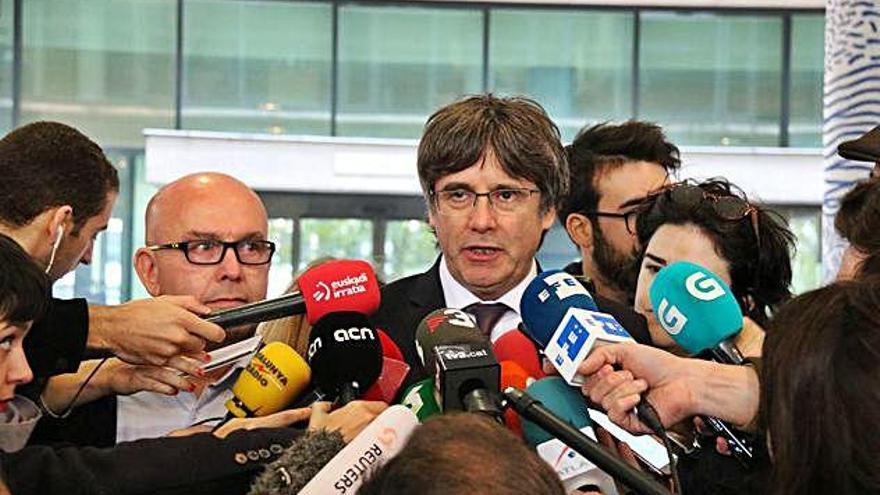 Puigdemont, a la sortida de la fiscalia de Brussel·les, el 18 d&#039;octubre passat.