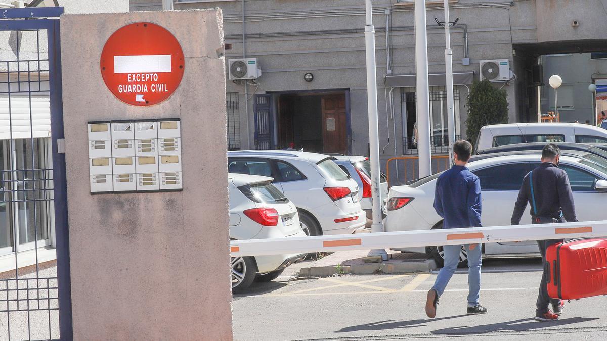 Acuartelamiento de la Guardia Civil de Torrevieja que ha llevado a cabo la investigación en una foto de archivo.