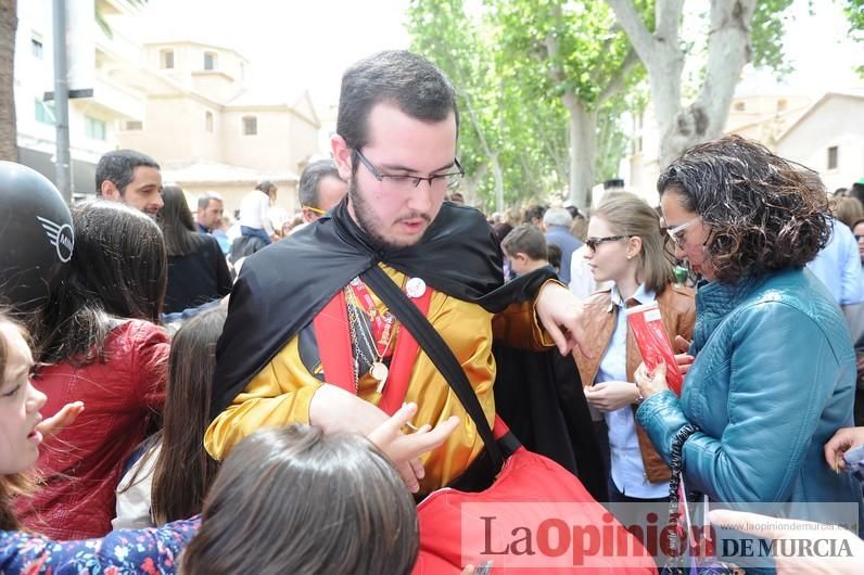 Ambiente sardinero en el Entierro de Día