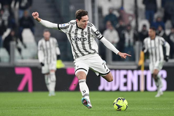 Federico Chiesa (Valor de mercado: 60M): Es probablemente el jugador con mayor cartel de la plantilla. Rápido, con desborde y capaz de ser decisivo desde cualquiera de los dos extremos.