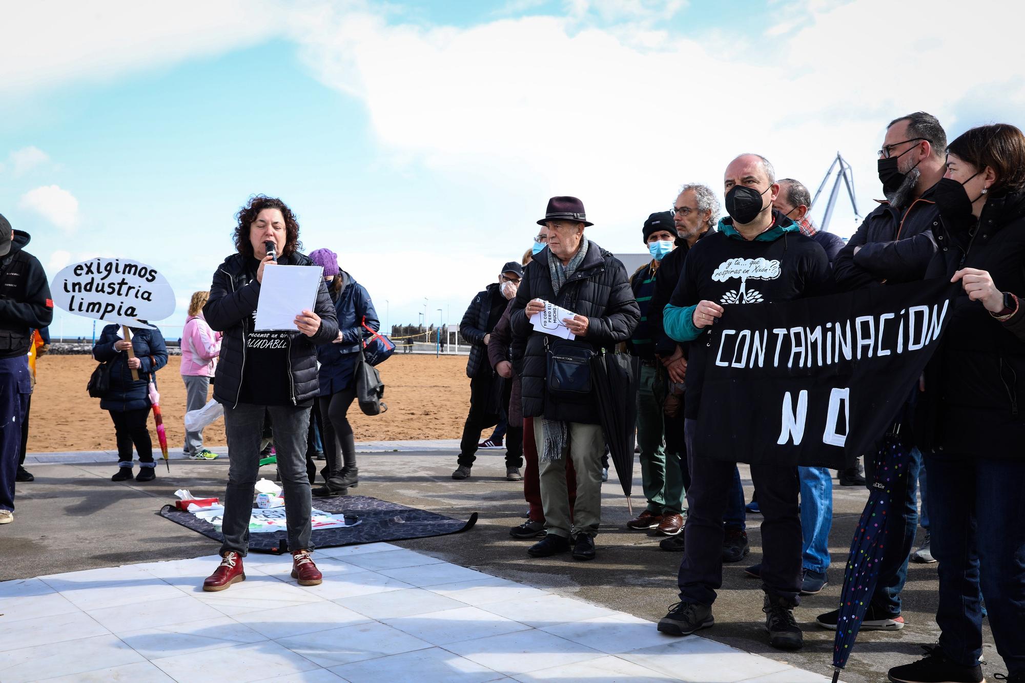 La concentración en El Arbeyal contra la contaminación en Gijón