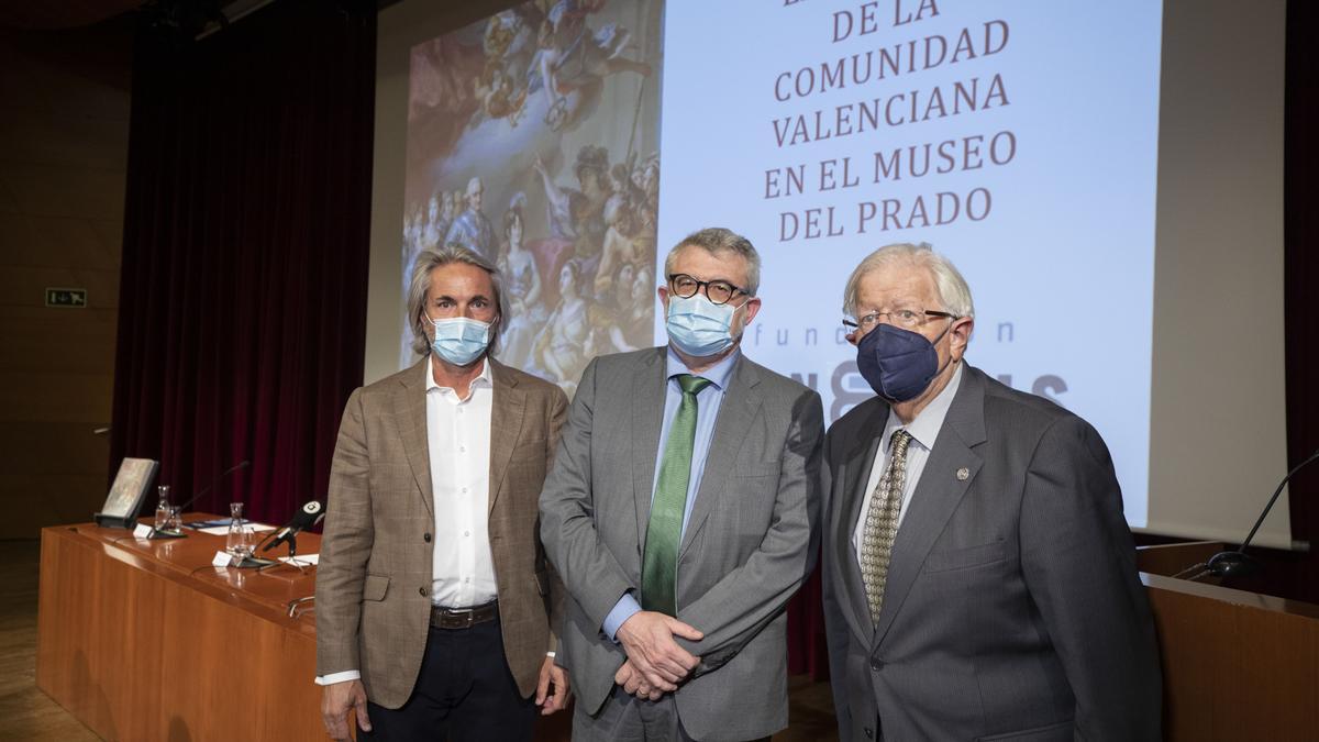 El presidente de la Fundación Conexus, Manuel Broseta, el director del Prado, Miguel Falomir y el Director de Honor del Prado, Felipe Garín.