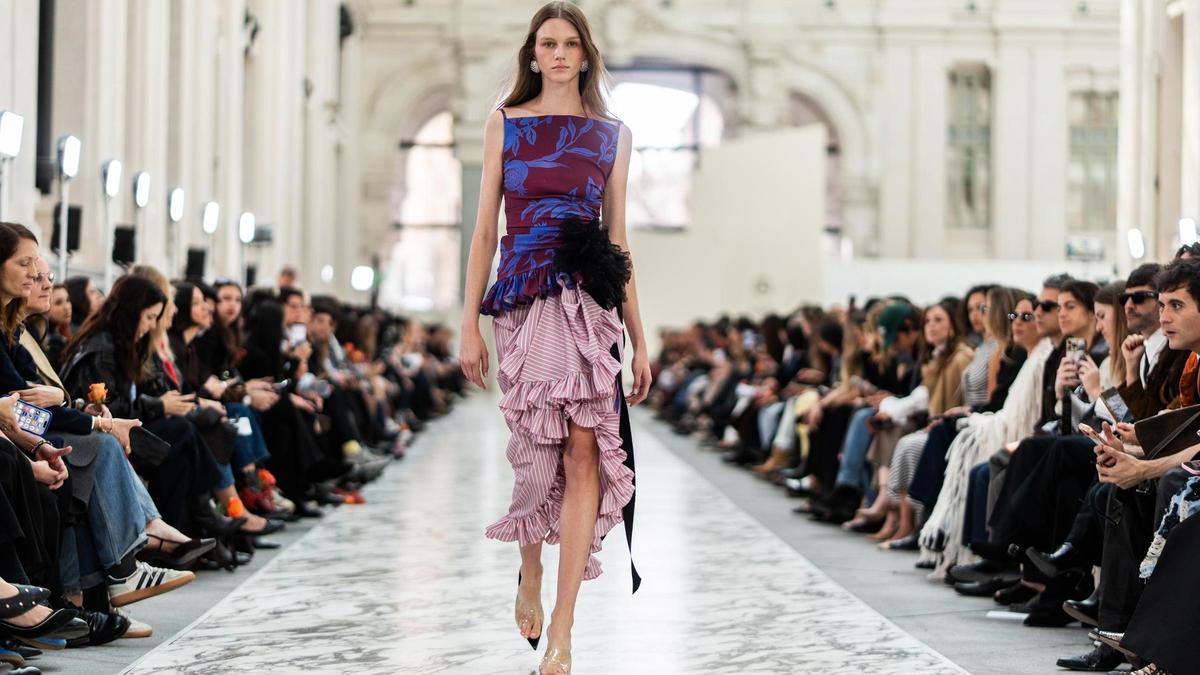 Una modelo en una pasarela de moda celebrada recientemente.