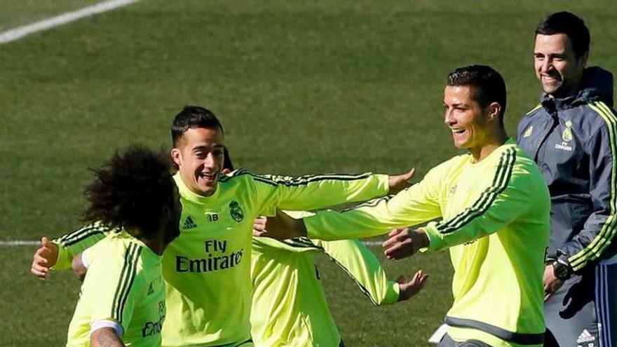 Marcelo, Lucas y Cristiano, ayer. // Efe