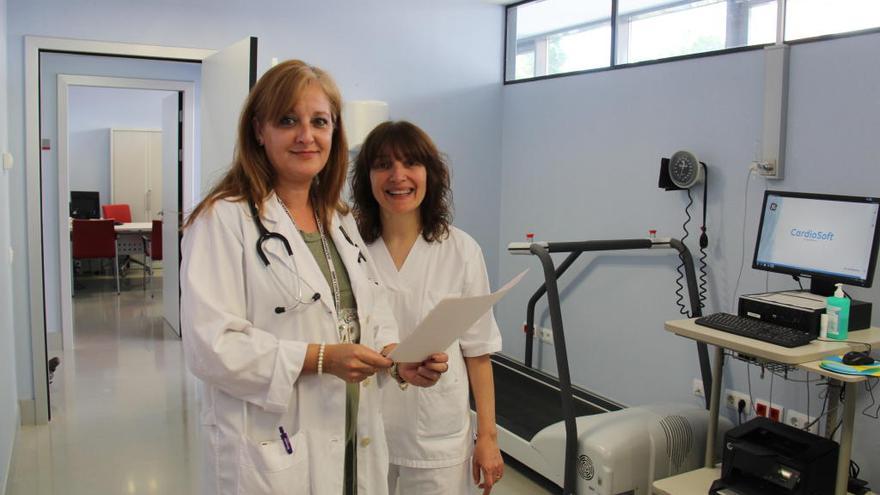 La doctora Pilar Garcia i la infermera Marta Boada, de Medicina de l´Esport de l´Hospital de Figueres