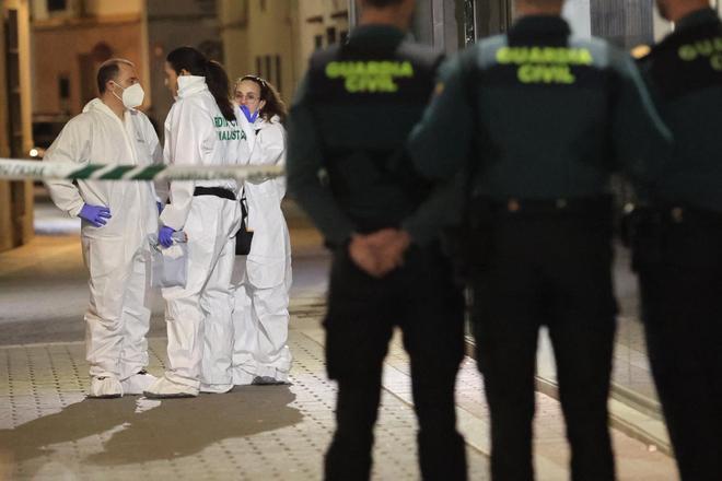 Galería de imágenes: Encuentran degolladas en su domicilio de Xilxes a una mujer y a su hija de 12 años