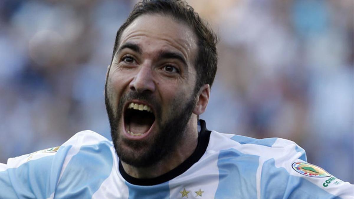 Higuaín puede ser de la Juventus en las próximas horas