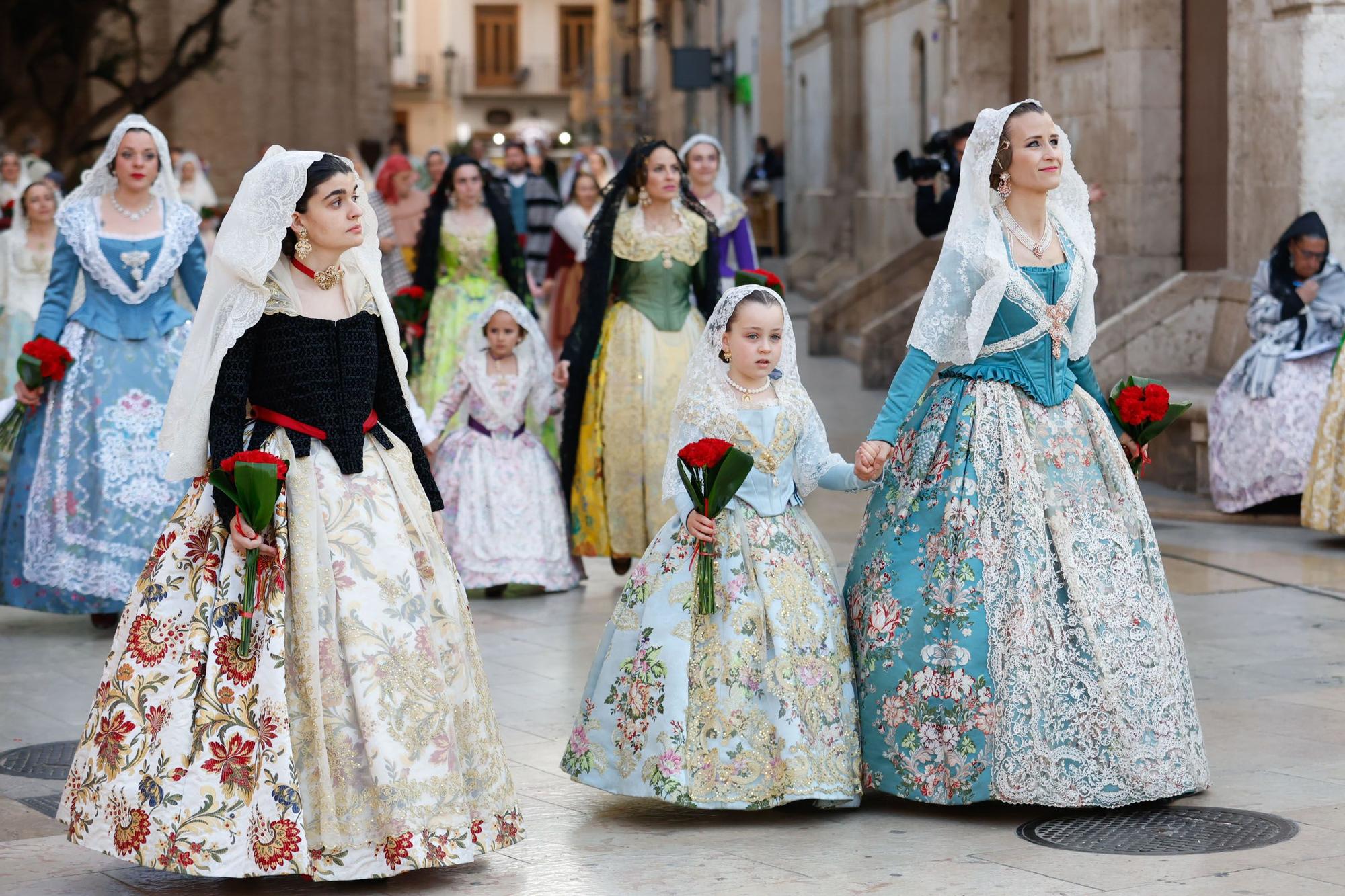 Búscate en el primer día de la Ofrenda en la calle San Vicente entre las 18:00 y las 19:00