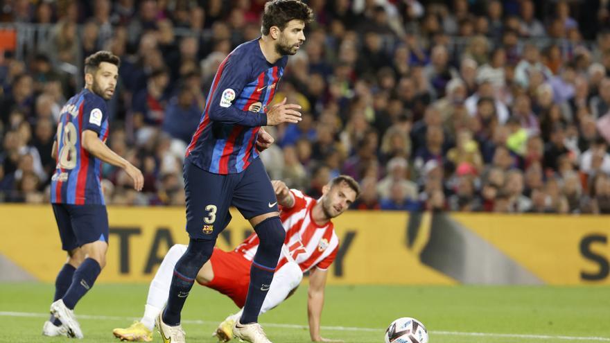 El Barça de l&#039;últim ball de Piqué guanya al Camp Nou (2-0)