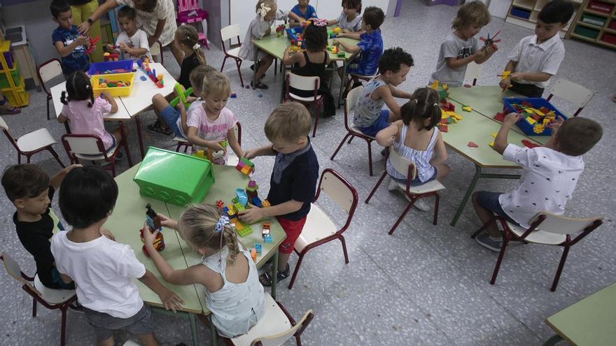 Educación reduce el número de alumnos de Infantil de 3 años en 10 municipios de Castellón por la baja natalidad