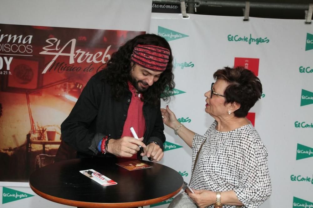 Firma de discos de El Arrebato en El Corte Inglés de Murcia