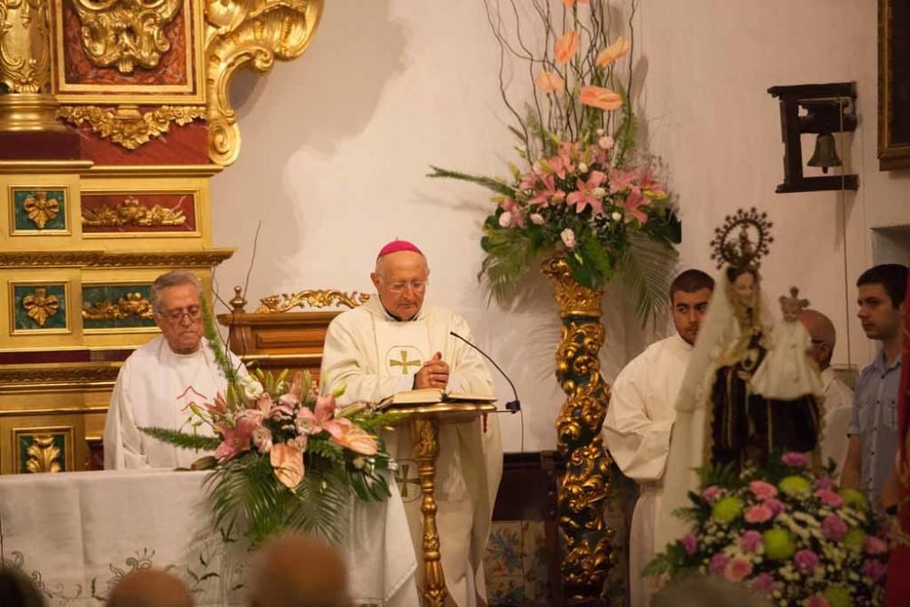 La procesión de la Virgen del Carmen de Sant Antoni congregó a menos público del habitual