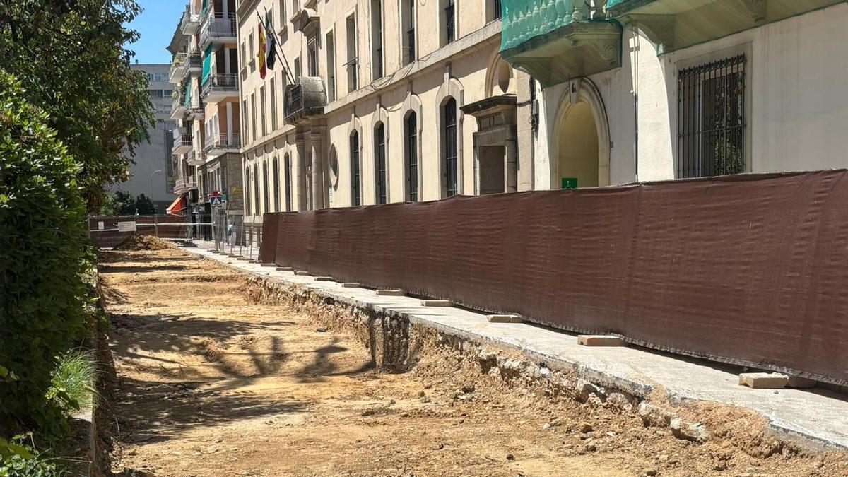 Sector dos de la excavación arqueológica de la avenida de Huelva de Badajoz después de su paralización.