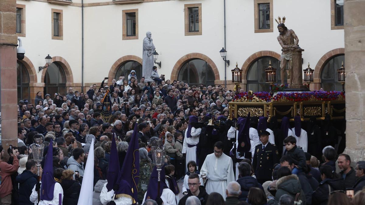 Vox reclama un cronograma para lograr que la Semana Santa de Oviedo sea ...