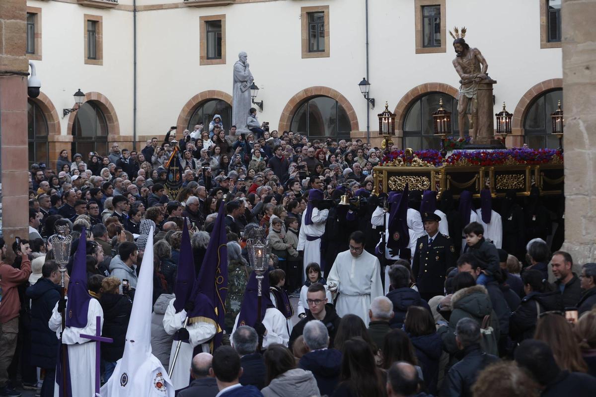 La procesión del Silencio de la Semana Santa Ovetense