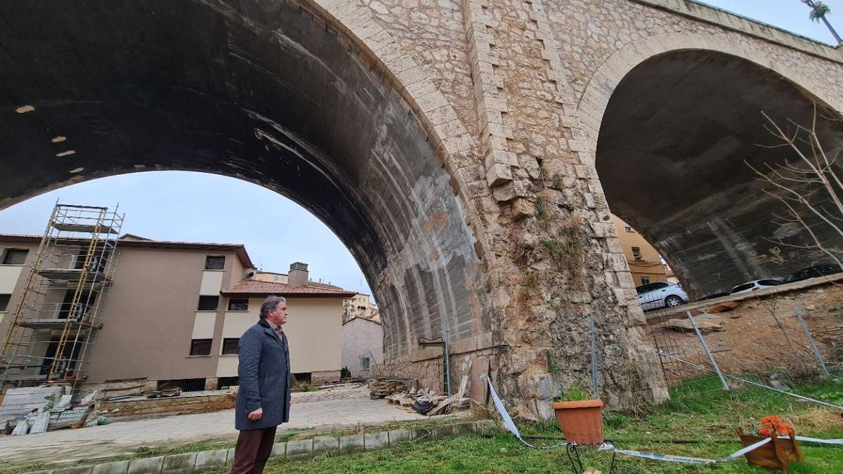 El concejal de Infraestructuras, Juan Carlos Cruzado, ha visitado este miércoles la zona del Puente Nuevo.