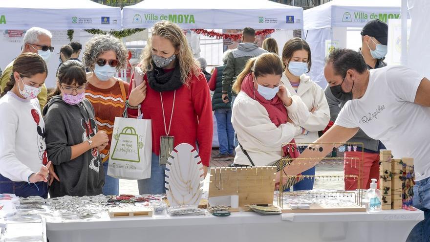 Mercadillo navideño en Moya