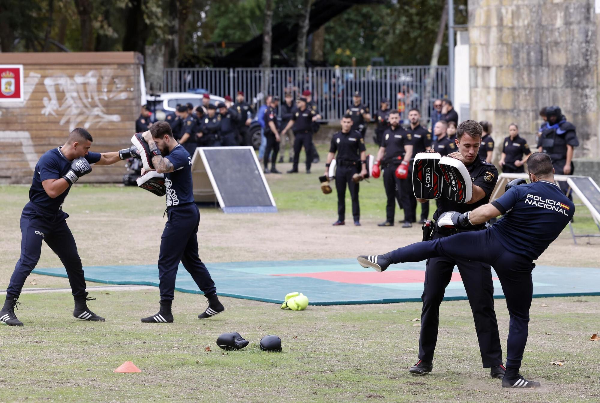 Exhibición de la Policía Nacional en el auditorio de Castrelos en Vigo