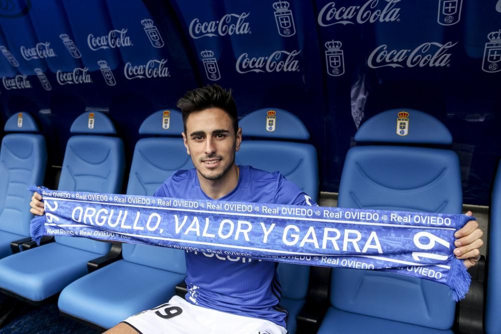 Presentación de David Costas como nuevo jugador del Real Oviedo