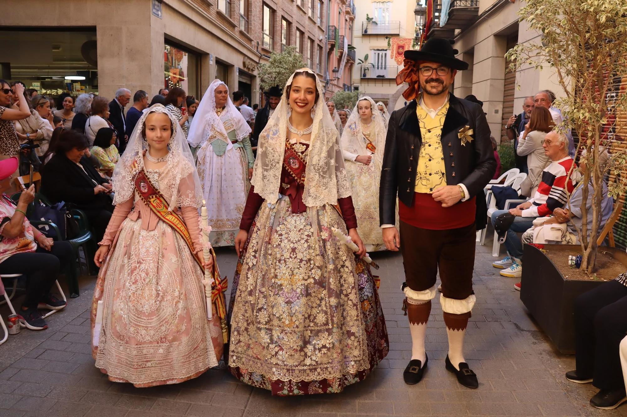 Comisiones de falla en la Procesión de la Virgen (3/5)