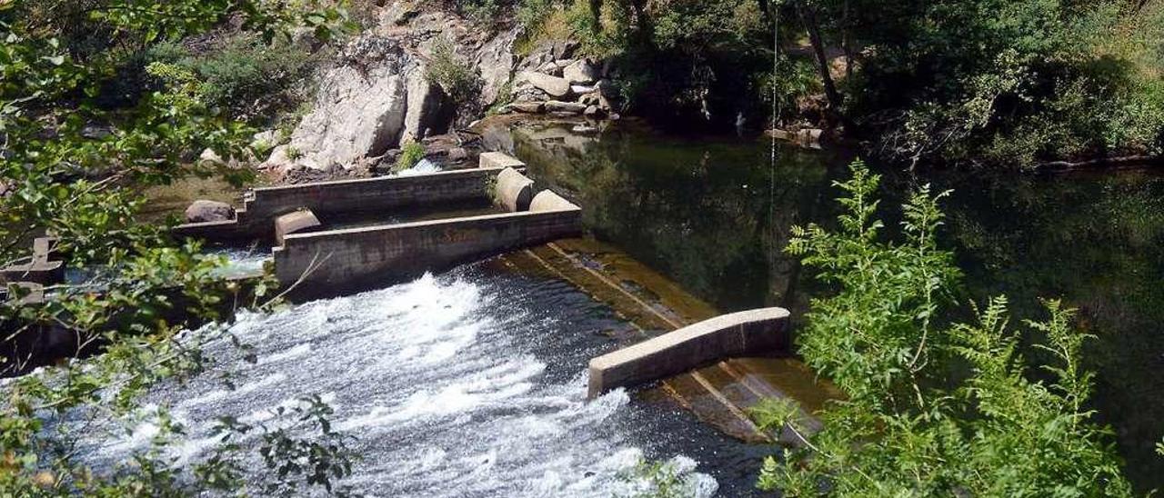 Presa de Monte Porreiro, donde se ubica la estación de bombeo de Pontevedra. // R. Vázquez