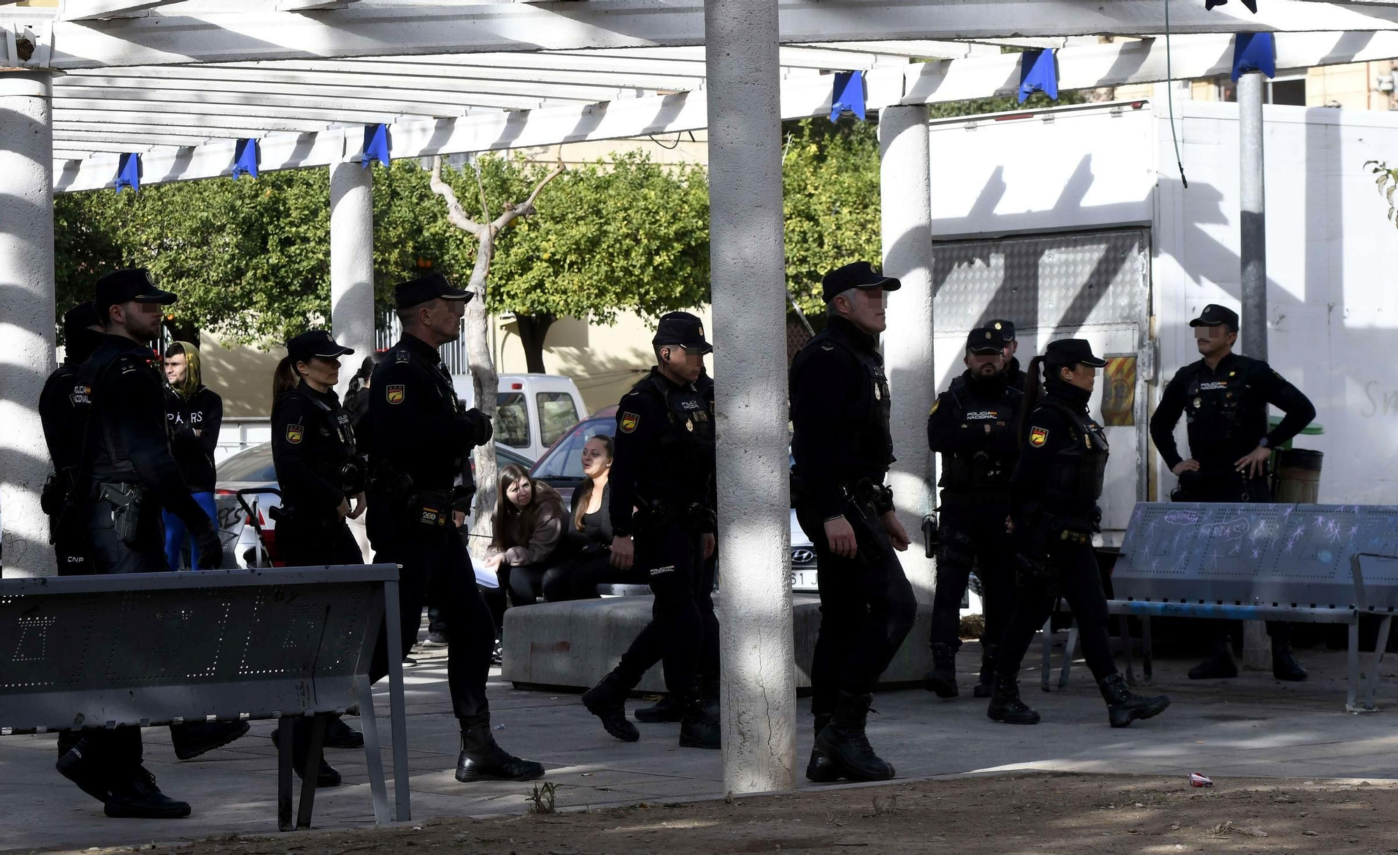 La redada contra el narcotráfico en el Polígono de La Paz, en imágenes