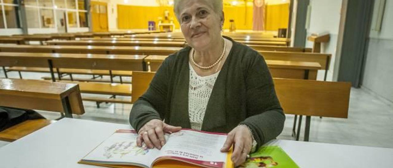 MARÍA DOLORES JEREZ MARTÍNEZ (68 AÑOS) CATEQUISTA 40 AÑOS.