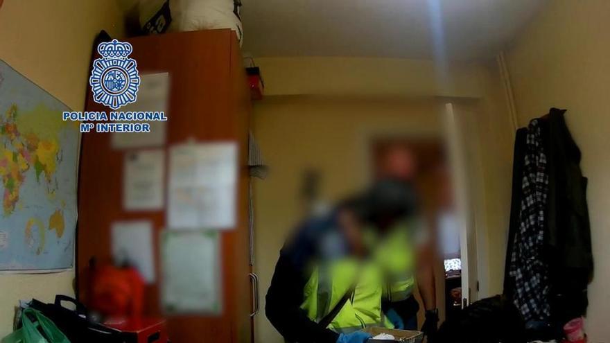 Tres detenidos, entre ellos un pastor evangelista, por compartir material pedófilo