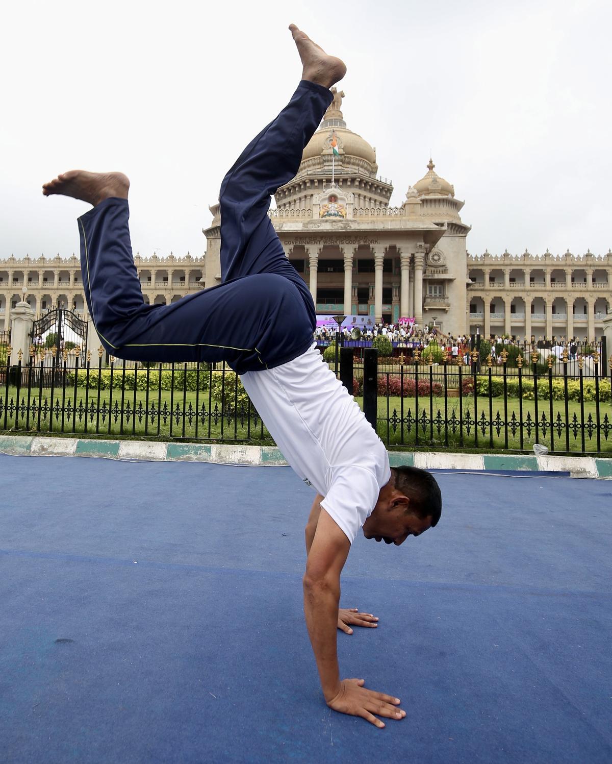 Día Internacional del Yoga en la India