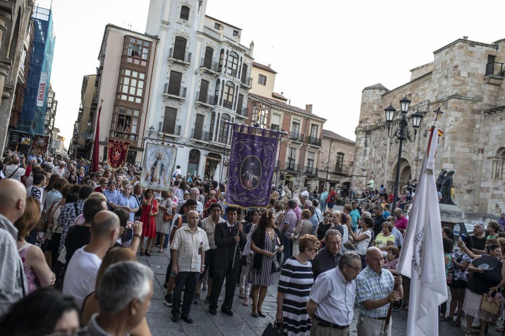 Procesion virgen del Tránsito