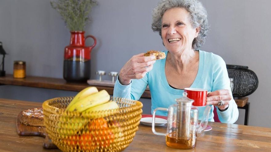 La fruita ideal per a majors de 50 anys que millora la memòria i controla el colesterol