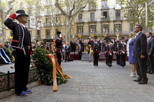 OFRENDA FLORAL A RAFAEL CASANOVA