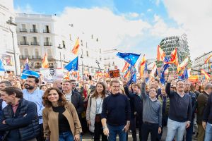 Decenas de miles de personas se concentran en Madrid contra la ley de amnistía