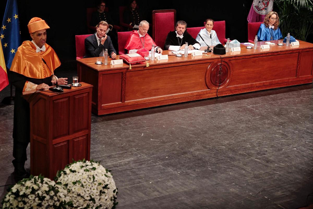 Investidura a los nuevos doctores de la ULL
