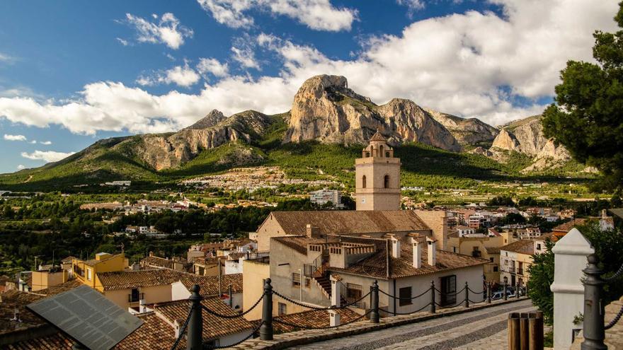 Polop: Un pueblo donde disfrutar de la desconexión, cultura y senderismo