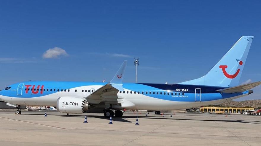 Seguridad aérea autoriza el despegue del Boeing 737 MAX retenido en Alicante