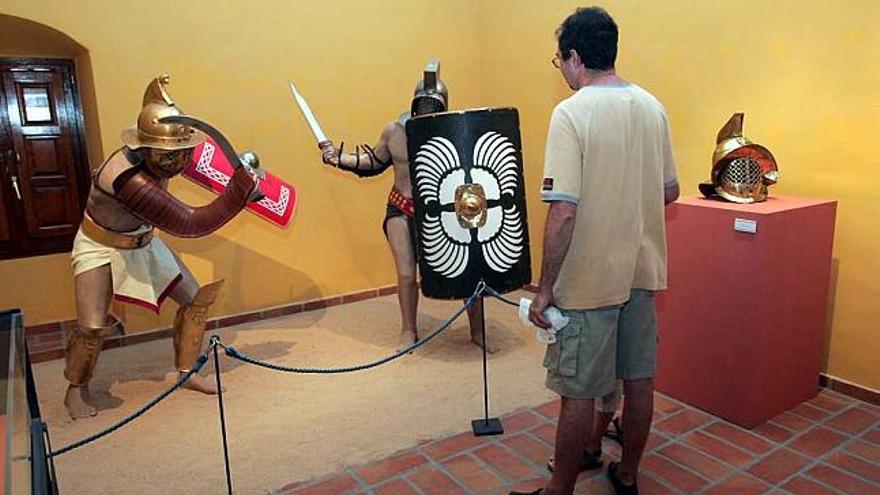La muestra da a conocer la vida de los gladiadores de la época romana.