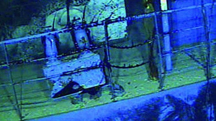 El sellado del barco hundido se retrasa a la espera de un segundo robot