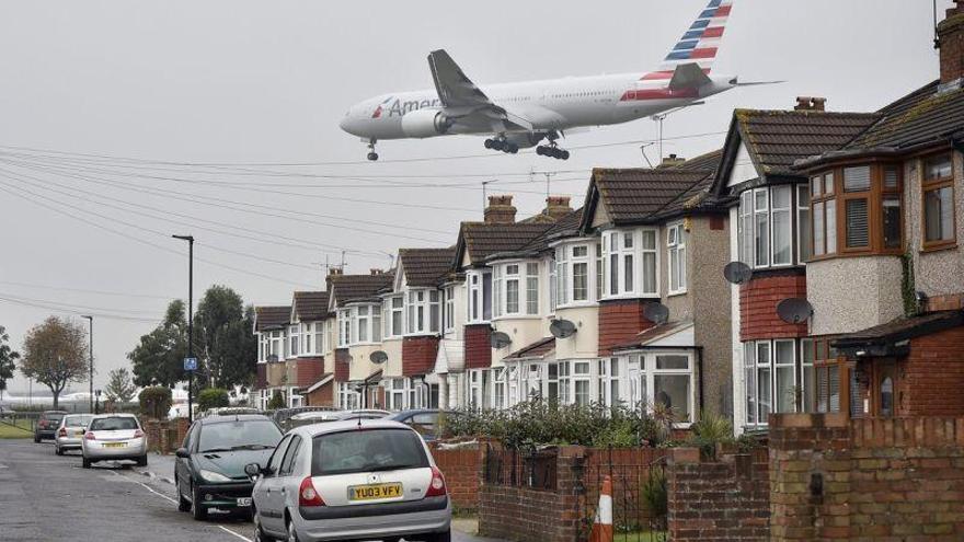 El Gobierno de May da via libre a la tercera pista del aeropuerto de Heathrow